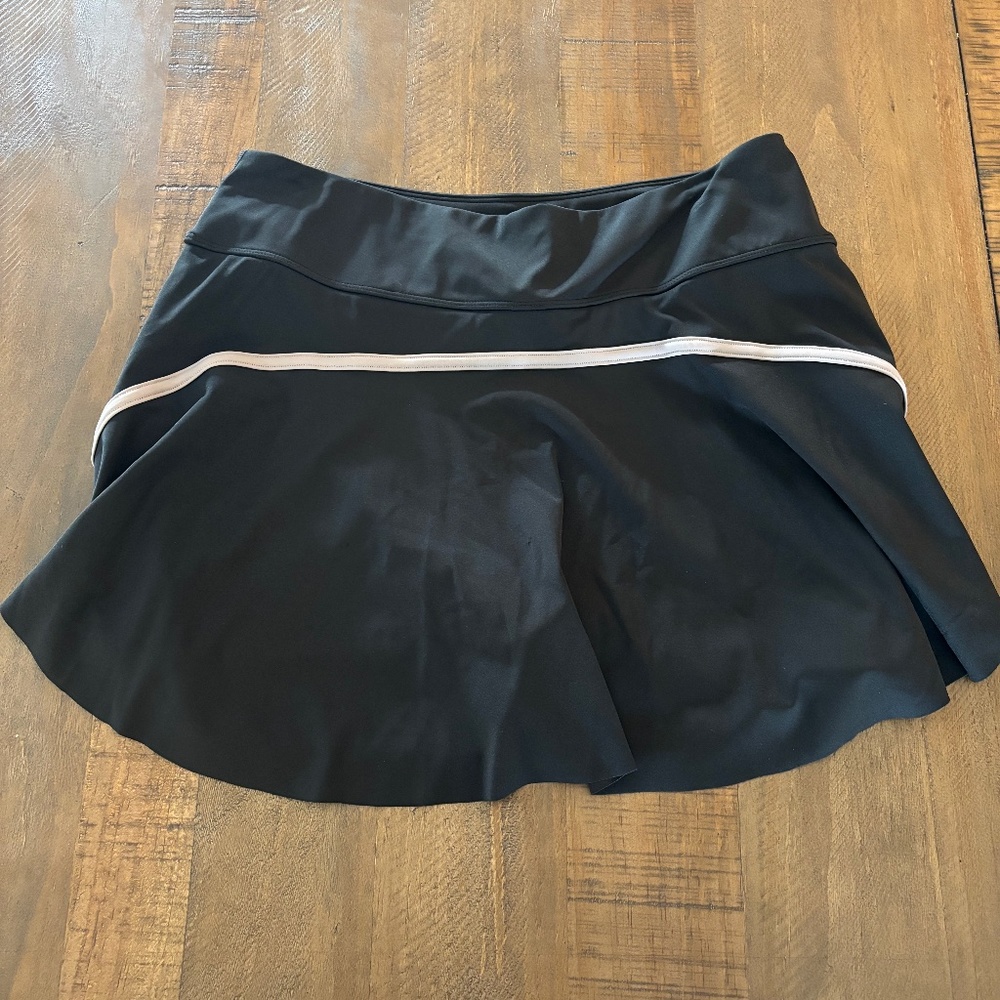 Womens black athletic skirt size medium Halara brand